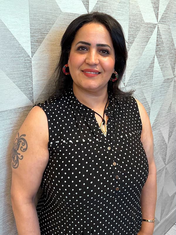 Zuzu - Threading Specialist at Plaza Salon Paramus, NJ